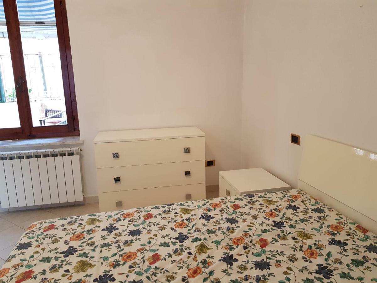 La Mansarda Apartment Леванто Екстериор снимка
