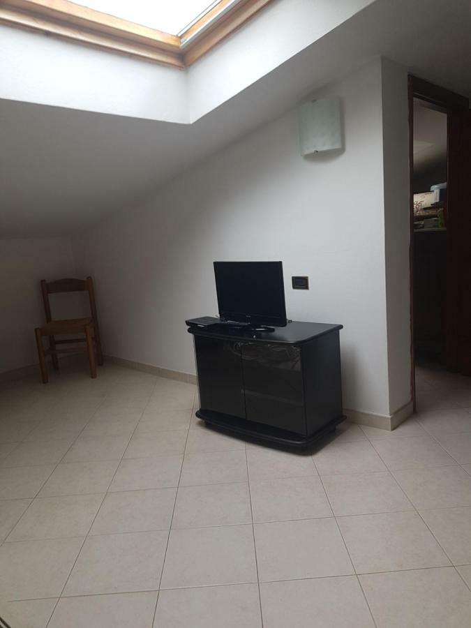 La Mansarda Apartment Леванто Екстериор снимка