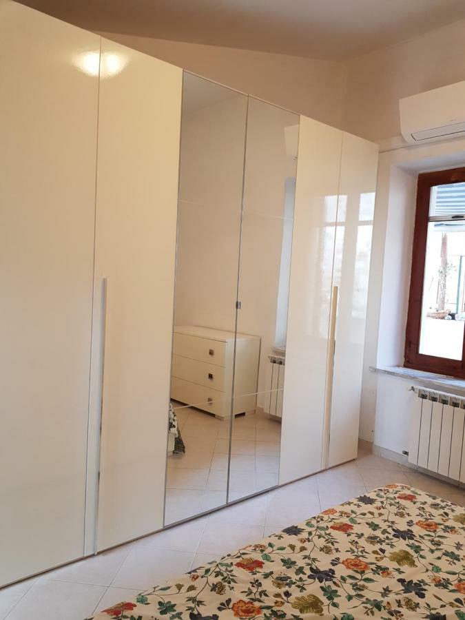 La Mansarda Apartment Леванто Екстериор снимка